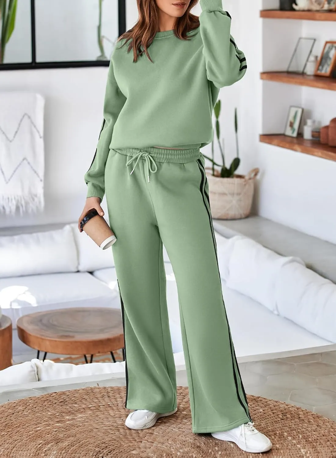 Aleumdr Womens 2 Piece Outfits Sweatsuit Tracksuit Oversized Sweatshirt with Sweatpant Athleisure Clothes Matching Set