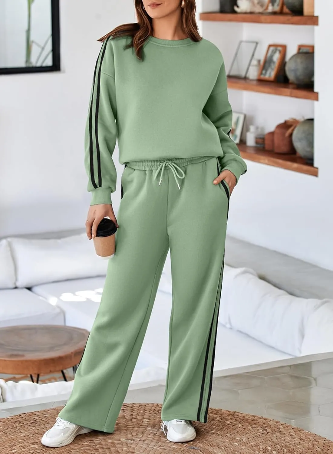Aleumdr Womens 2 Piece Outfits Sweatsuit Tracksuit Oversized Sweatshirt with Sweatpant Athleisure Clothes Matching Set