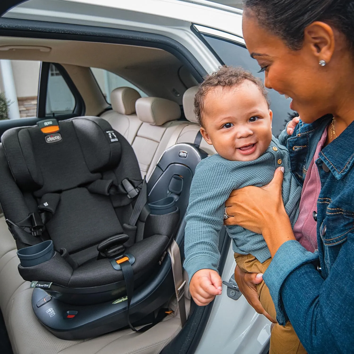 Chicco Fit360 ClearTex Rotating Convertible Car Seat with 360 Degree Rotation for Rear-Facing and Forward-Facing Usage, LeverLock Self-Tensioning Lock System | Black/Black