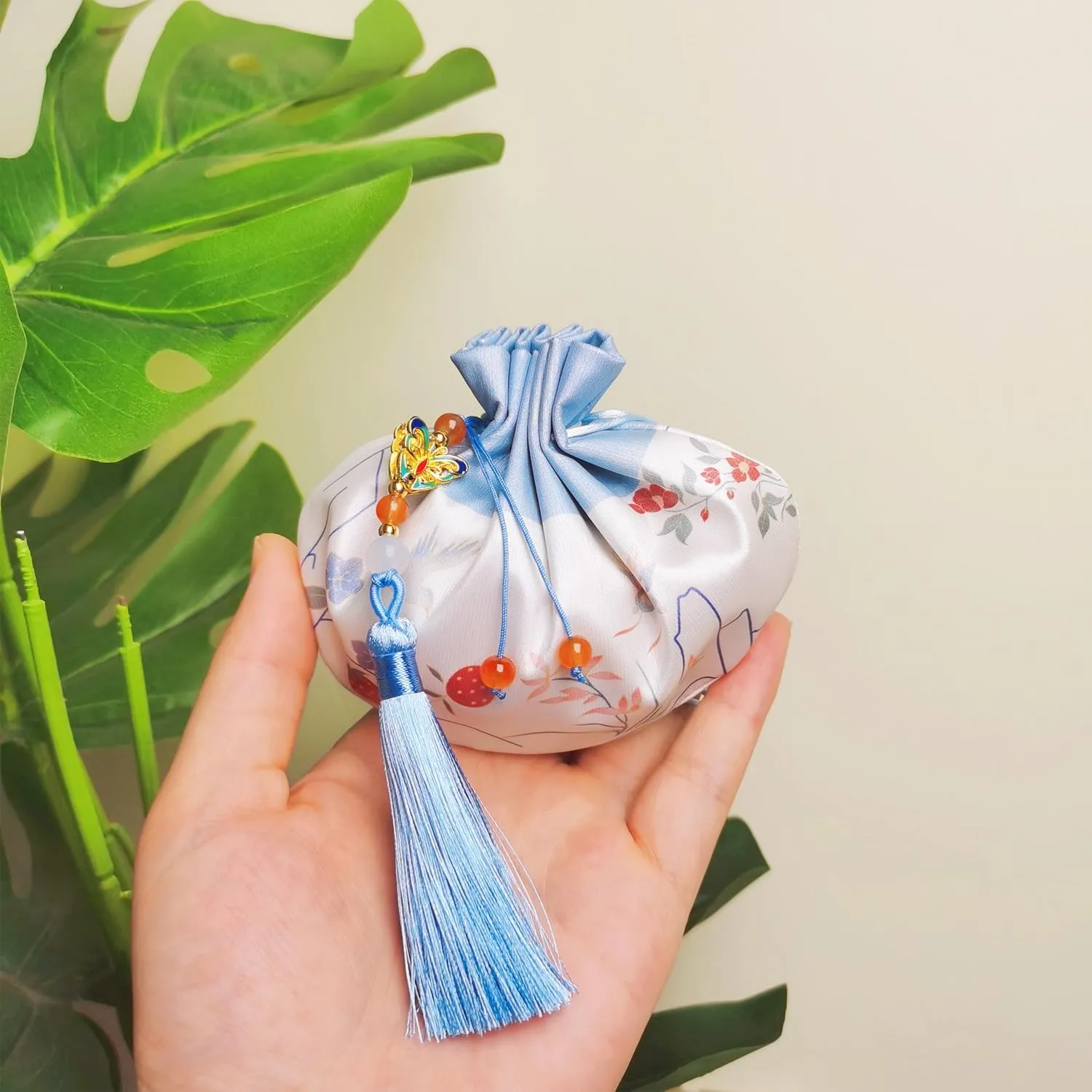 Chinese Hanfu Silk Pouch - Mini Coin Purse, Drawstring Bag, Jewelry & Gift Bag (Blue)