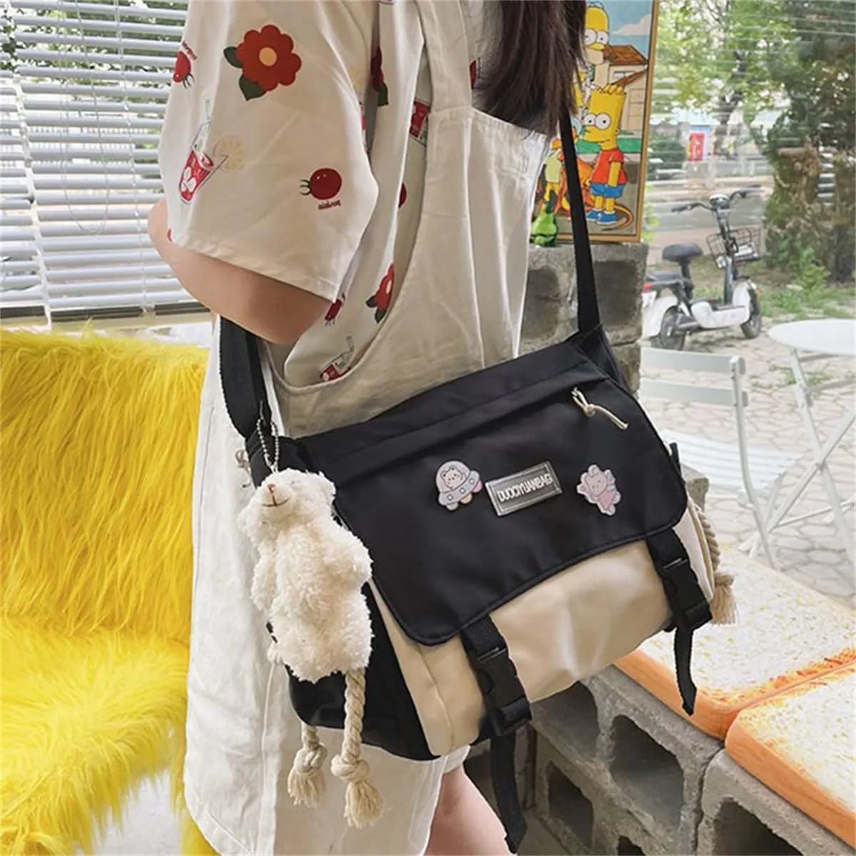 Cute Messenger Bag Y2K Aesthetic Crossbody Bags Kawaii Messenger Bags Shoulder Tote Purse for Womens