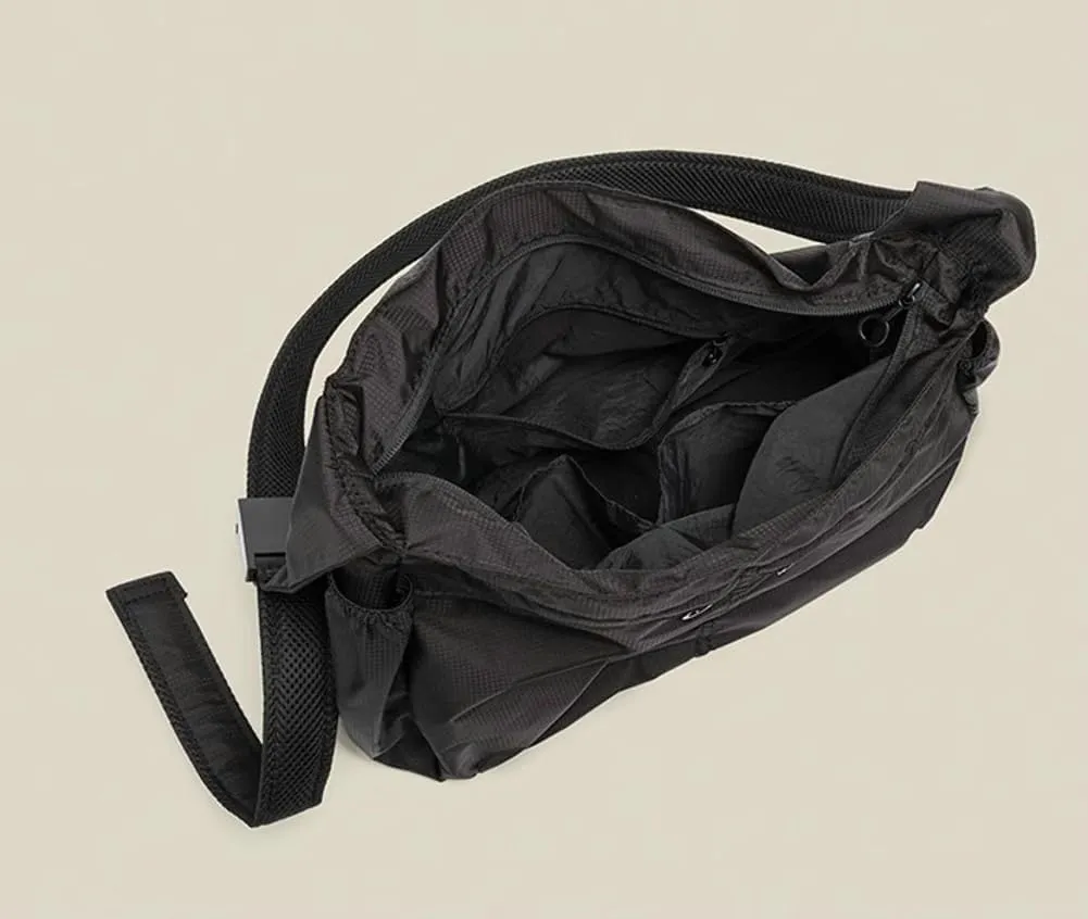Large Crossbody Bags for Women Men Nylon Crescent Bag Casual Purse Shoulder Bag with Adjustable Strap