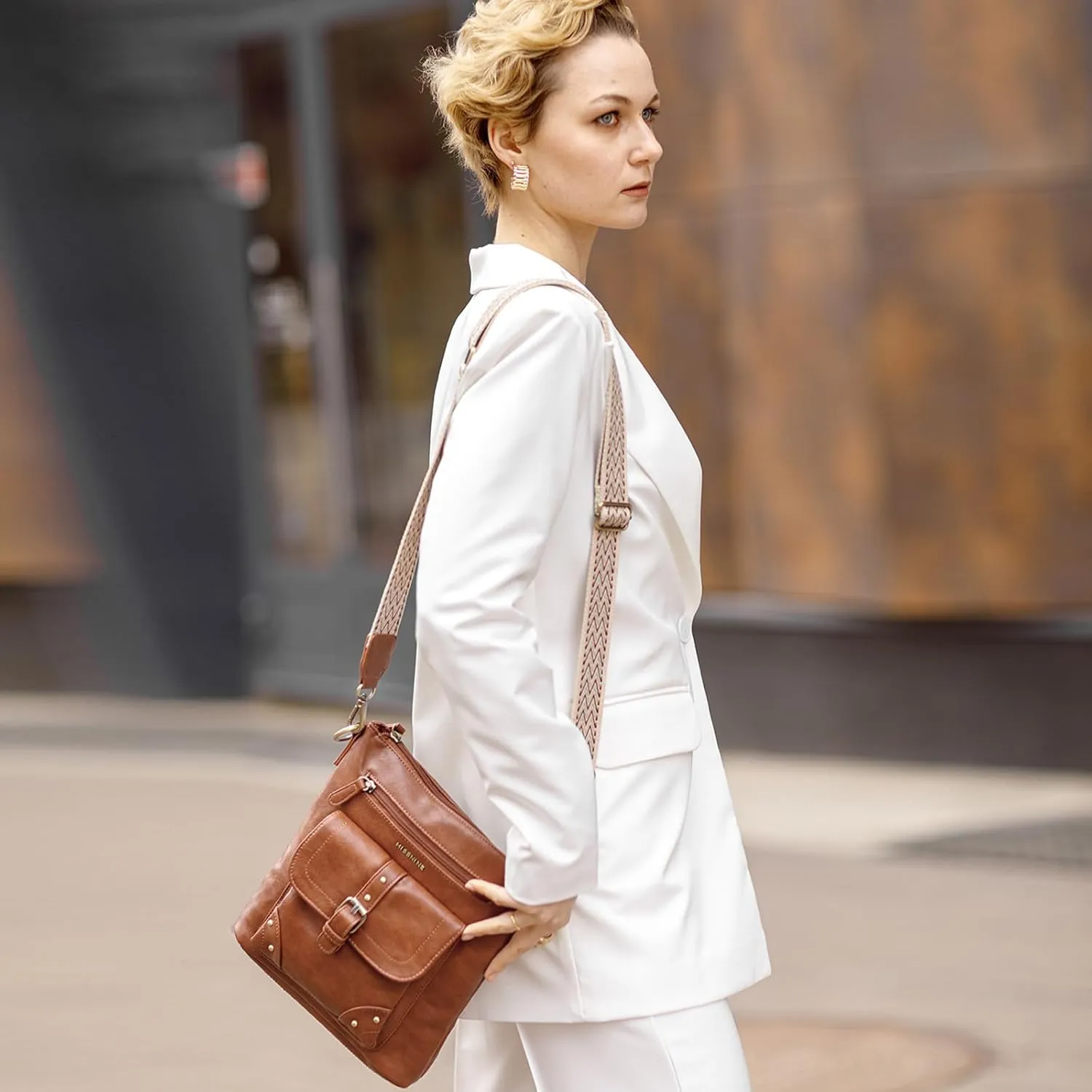 Missnine Crossbody Bags for Women Multi Pocket Purses Soft Leather Medium Shoulder Handbags with Adjustable Strap