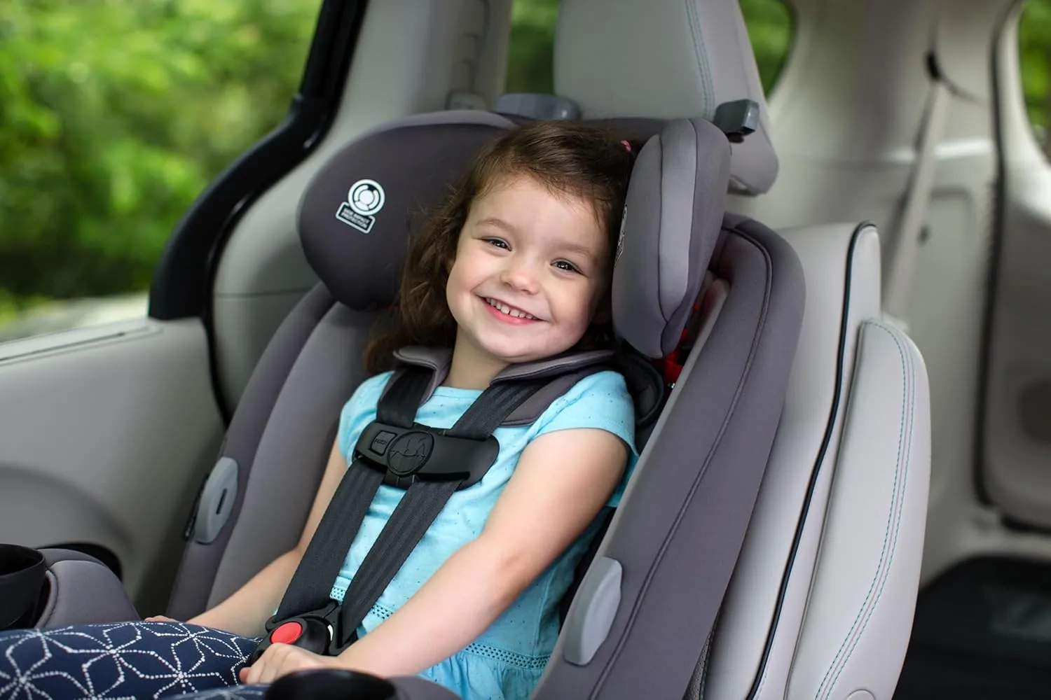 Safety 1st Grow and Go All-in-One Slim Convertible Car Seat, Rear Facing, 5-40 lbs, Forward Facing (30–65 lbs), High Back Booster Seat 40-100 pounds, High Street