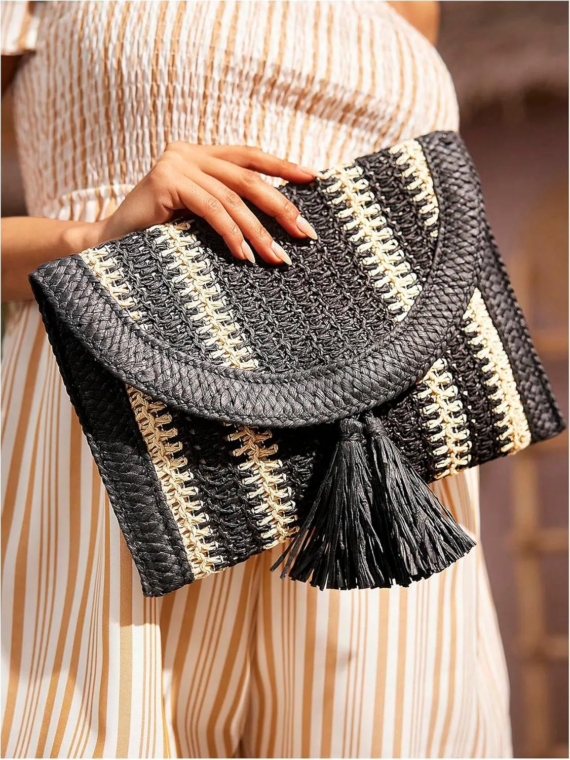 Verdusa Women's Colorblock Striped Woven Square Bags Vacation Fringe Clutch Purses