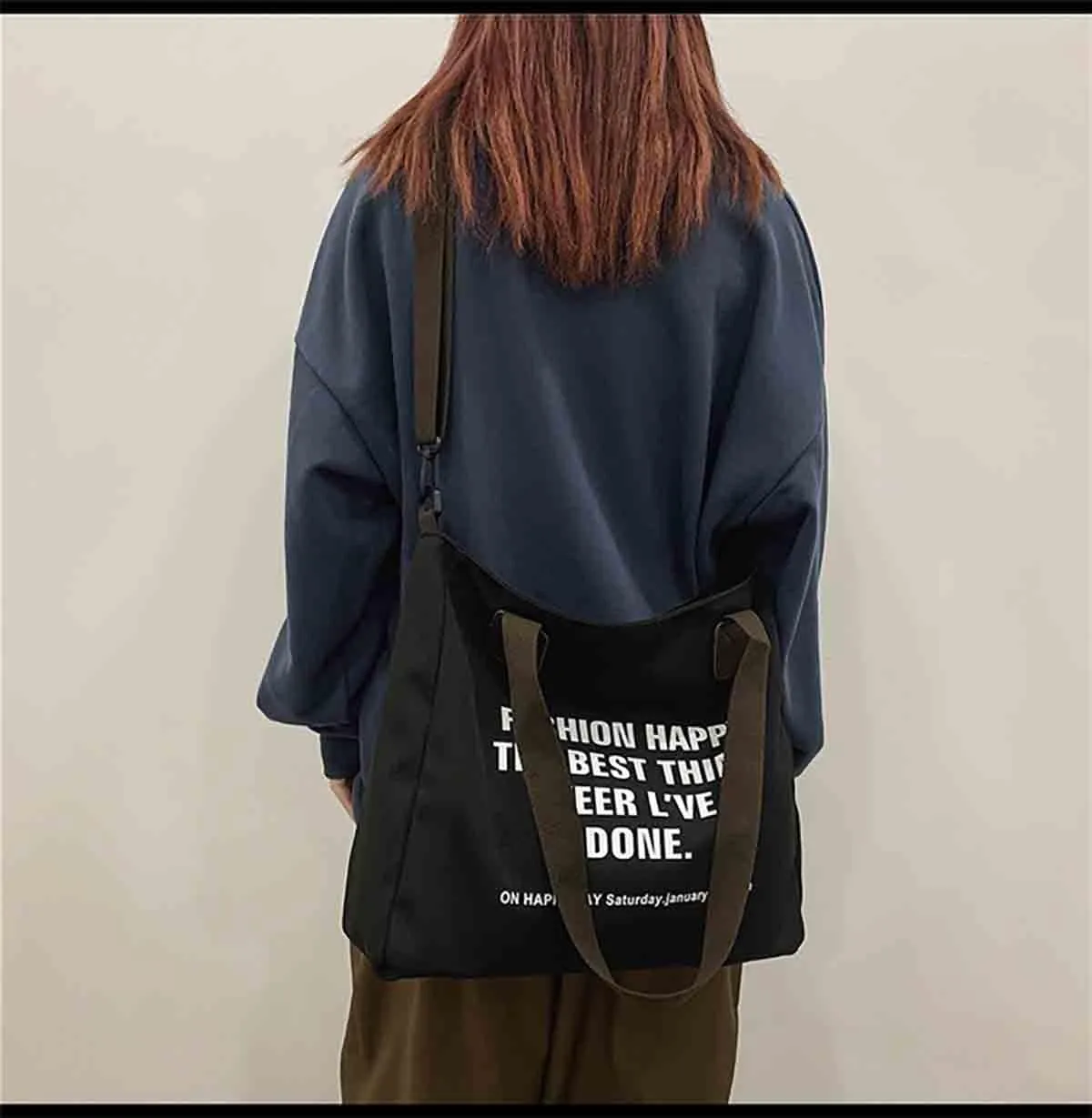 Women's canvas handbag Women's messenger bag Men's and women's fashionable retro messenger bag