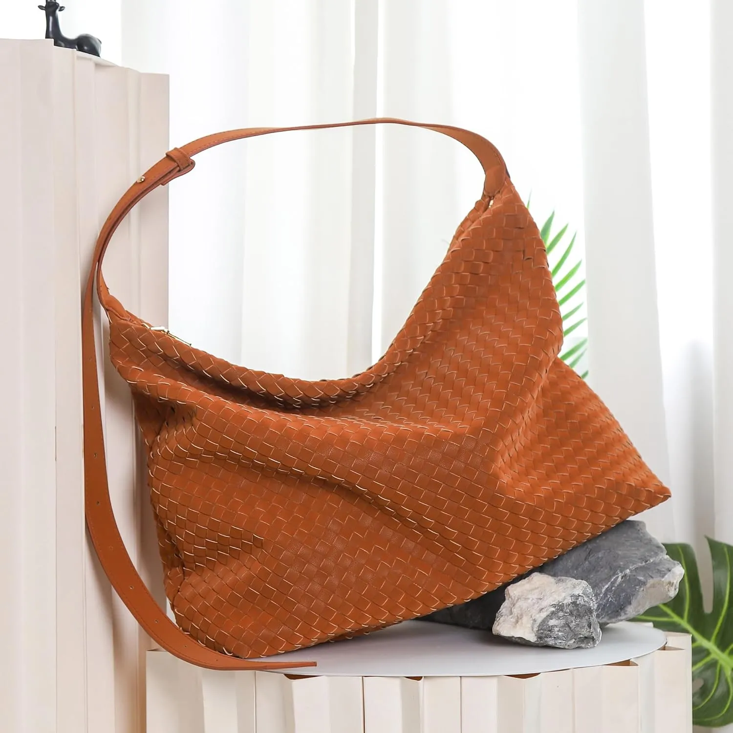 Woven Bag for Women, Vegan Leather Tote Bags Large Hobo Purses for Women Handmade Shoulder Bag with Adjustable Strap